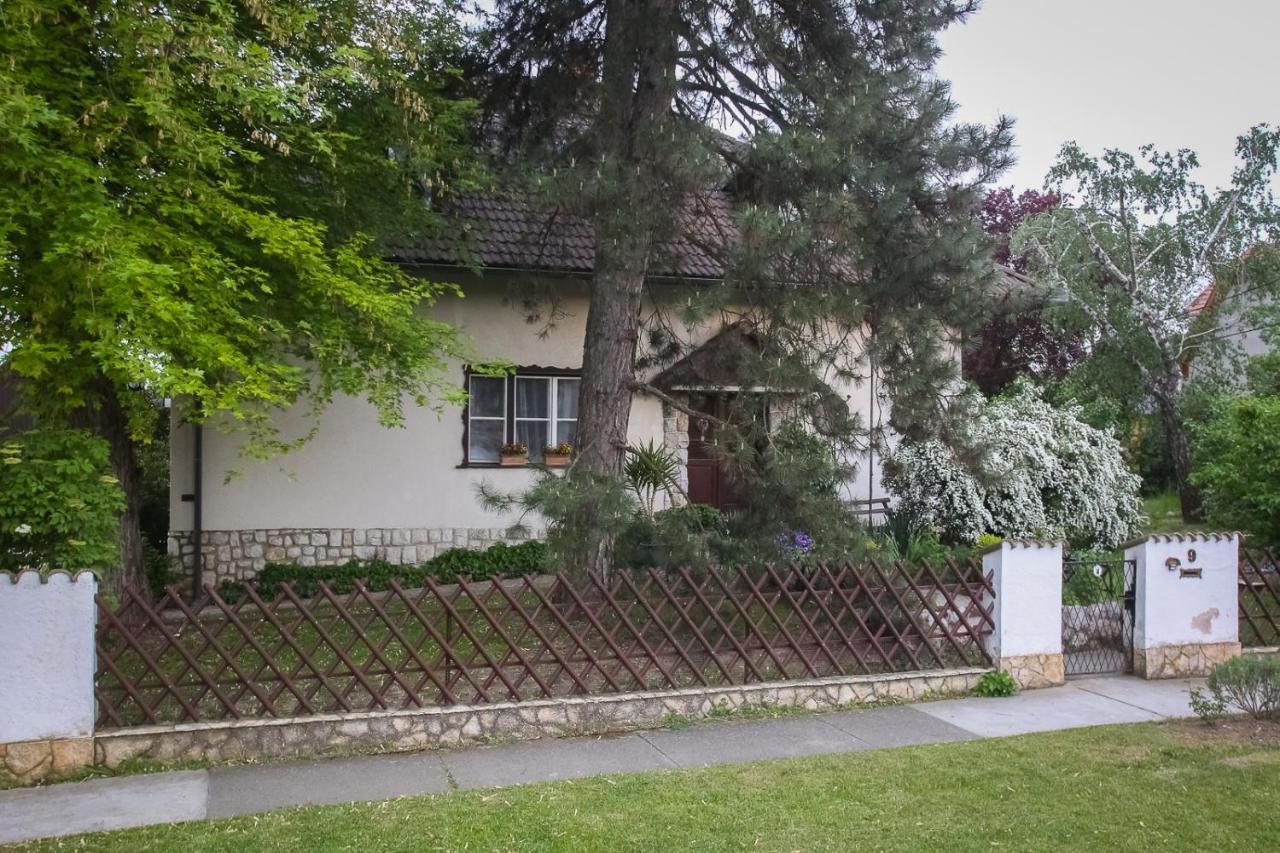 Hellenyi Apartmanok Harkány Eksteriør bilde
